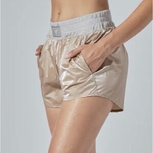 Heroine Sport Glow short size XS